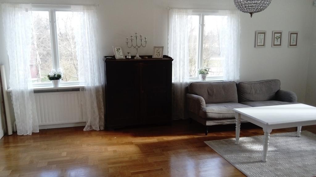 Byskolansvandrarhem Bronnestad Ngoại thất bức ảnh